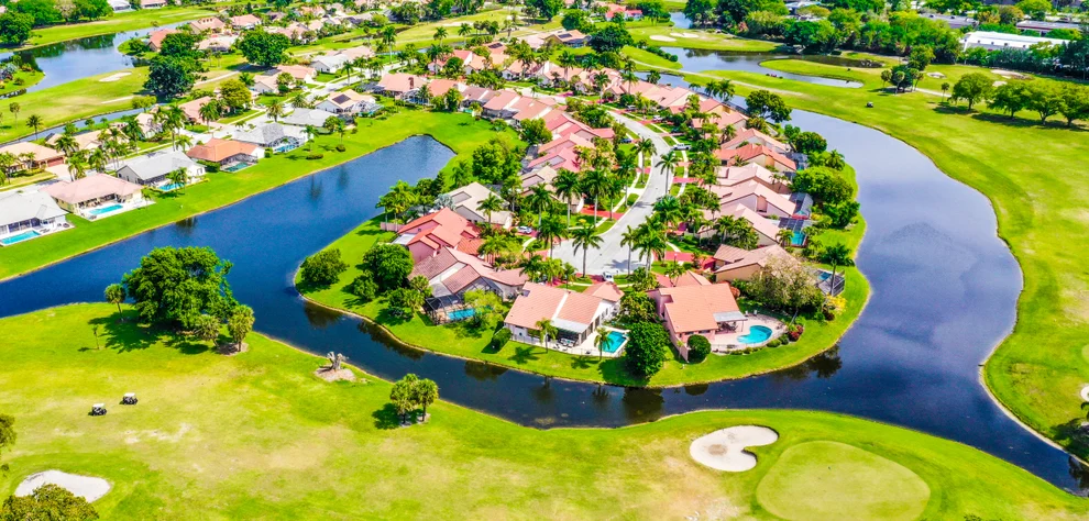 Why Boca Raton’s Pool Companies Stand Out: A Comprehensive Guide