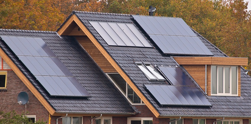 How Powerwalls Boost Residential Solar Panel Performance