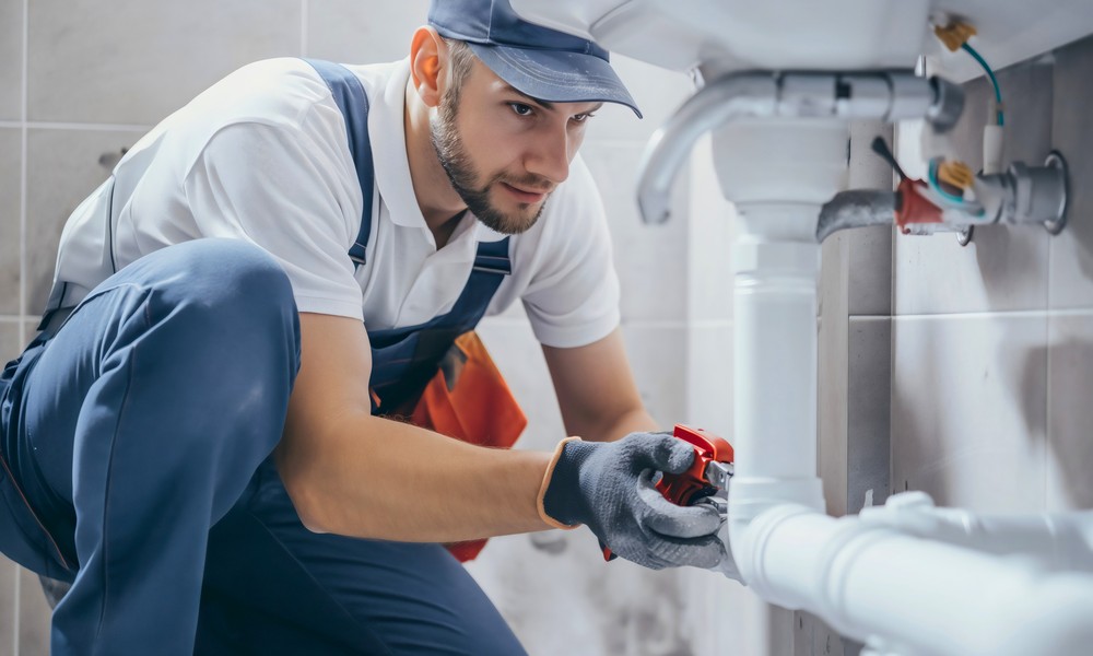 Why Hiring Local Plumbers in Portsmouth Ensures Reliable and Efficient Service