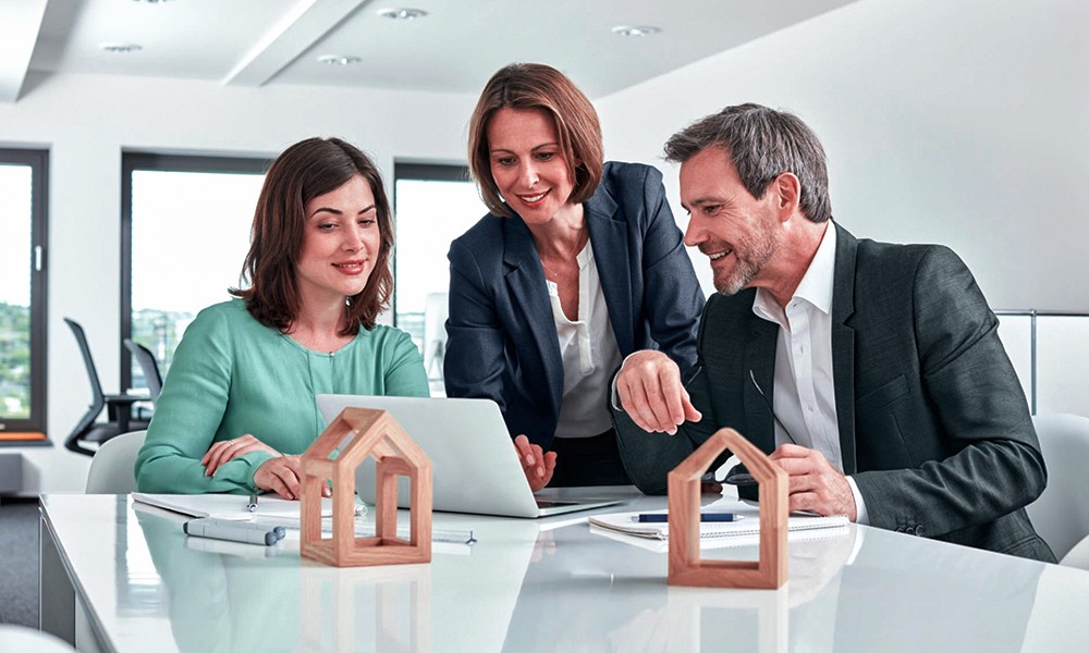 The Key Factors Successful Homebuyers Consider Before Making an Offer