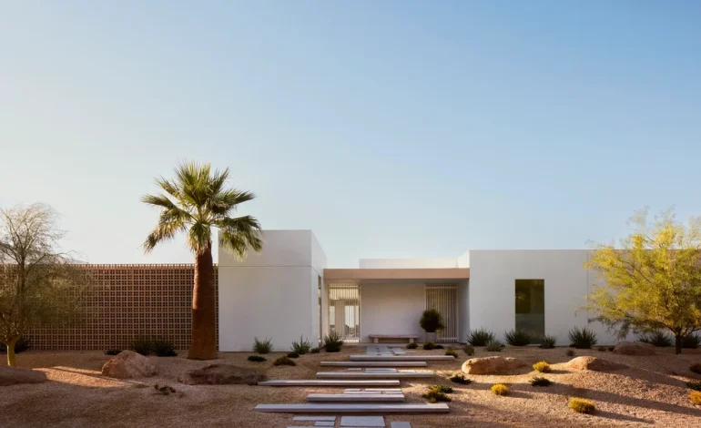 How to Balance Warmth and Minimalism in Exterior Design